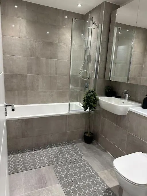 Amazing 3Bedroom Flat London 0*,