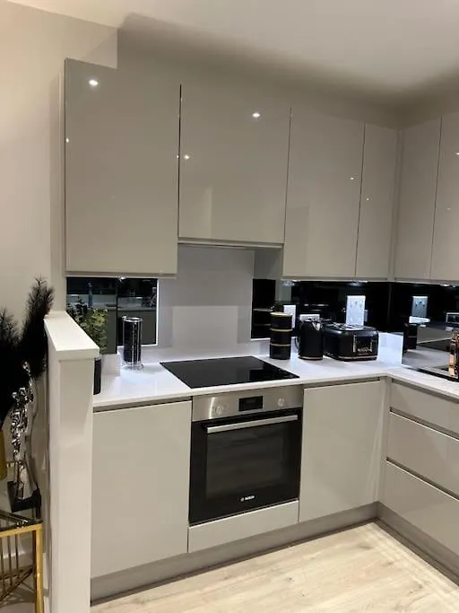 Amazing 3Bedroom Flat London 0*,