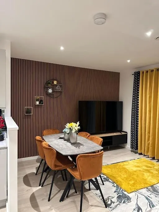 Amazing 3Bedroom Flat London